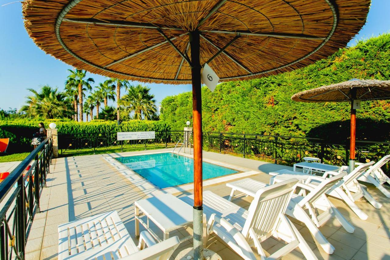 Golden Residence Family Resort Pefkochori Exterior foto