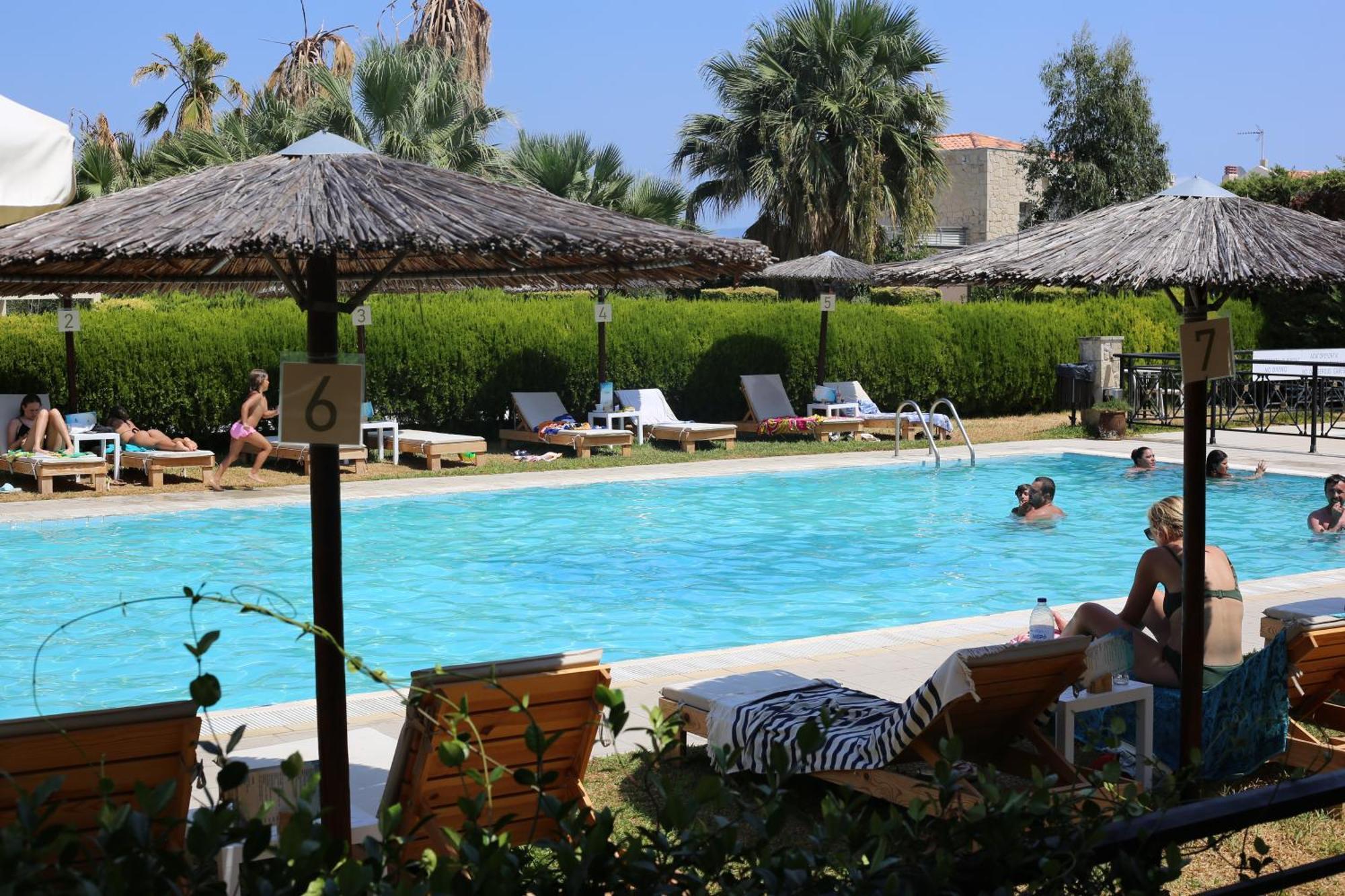 Golden Residence Family Resort Pefkochori Exterior foto