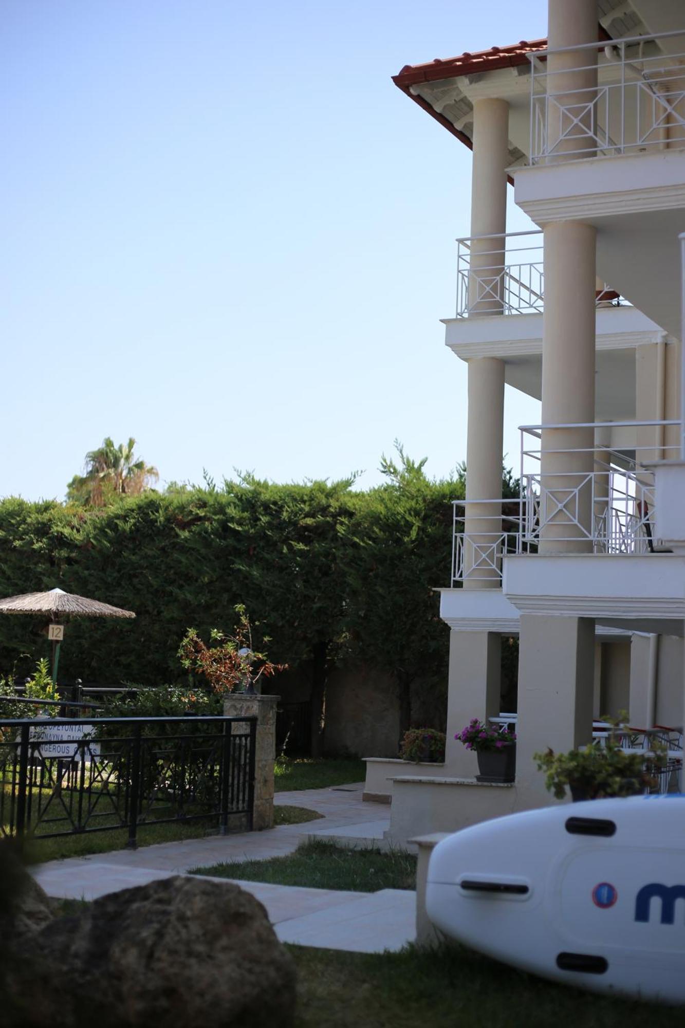 Golden Residence Family Resort Pefkochori Exterior foto